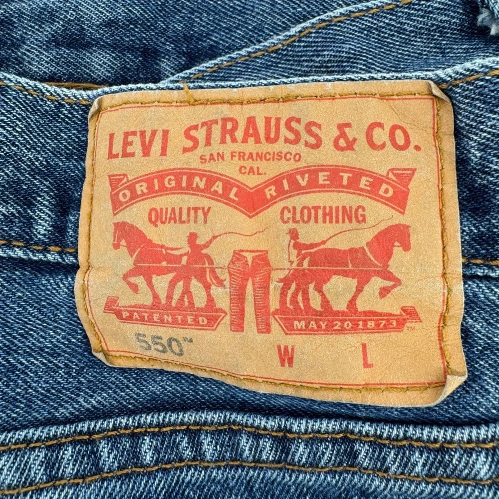 Levi's 550 Relaxed Fit Jeans Mens‎ 46x30 Blue Medium Wash Tapered Leg Denim